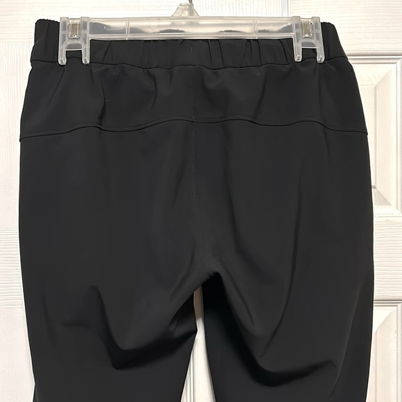 Lululemon On The Fly Black Pant - Size 4 - Picture 5 of 9
